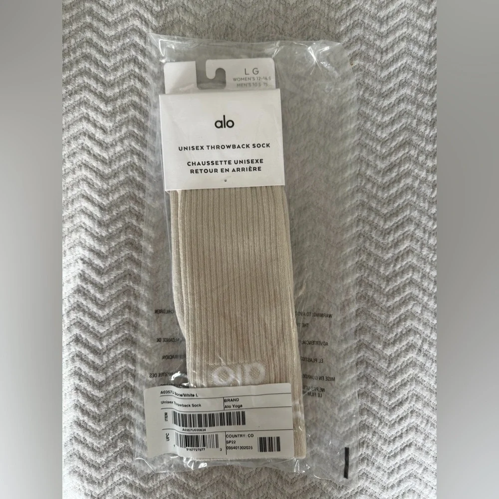 ALO Yoga Unisex Ribbed Throwback Scrunch Sock Bone White Athletic Streetwear